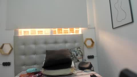 scarlett_fox20 online show from 01-19-25, 05:39