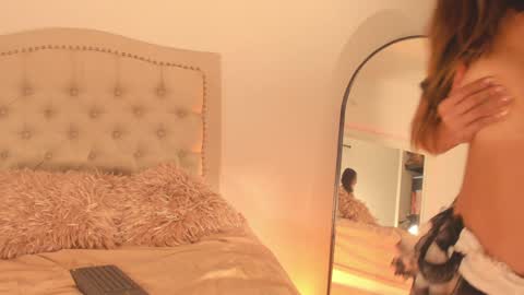 Snapshot of scarlett_grand chatting on 02-02-25, 10:39 Scarlett Grand online show from 02-02-25, 10:39