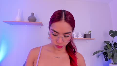 Scarlett Morgan online show from 02-05-25, 07:20