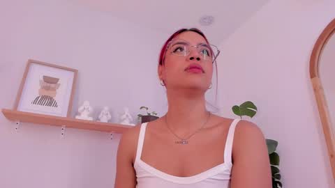 Scarlett Morgan online show from 02-20-25, 02:29