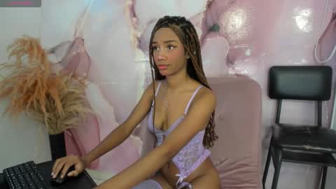 scarlett_star01 online show from 10-20-25, 02:06