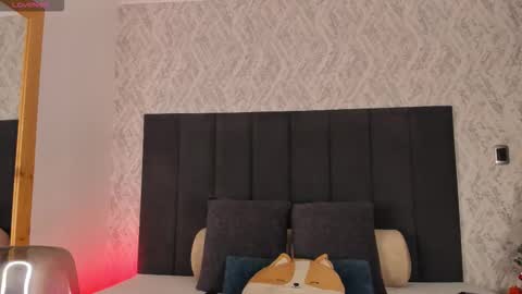 Scarlett online show from 12-21-25, 04:08