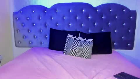 Snapshot of scarlett_venom_ chatting on 05-09-26, 08:25 scarlett_venom_ online show from 05-09-26, 08:25