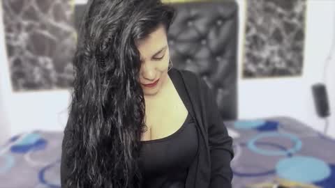 Snapshot of scarlett_w0lf chatting on 11-21-25, 02:05 Scarlett online show from 11-21-25, 02:05