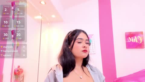 Scarlette  online show from 01-05-25, 06:35