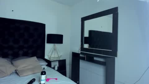 Scarlette  online show from 03-08-25, 01:47