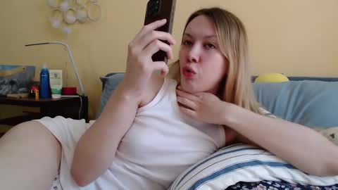 Scarlett online show from 02-27-25, 01:38