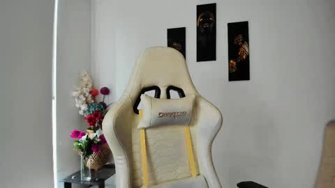 Scarlett online show from 02-13-25, 09:17