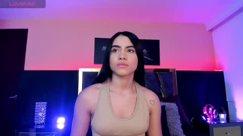 scarlettorres online show from 10-01-25, 06:47