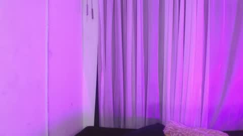 Scarlett online show from 11-25-25, 04:45