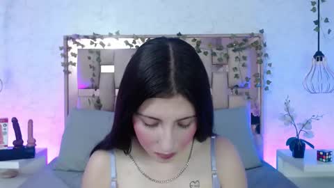 Snapshot of scarlettroxx chatting on 09-13-25, 11:32 Scarlet online show from 09-13-25, 11:32