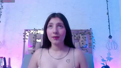 Snapshot of scarlettroxx chatting on 10-04-25, 11:52 Scarlet online show from 10-04-25, 11:52