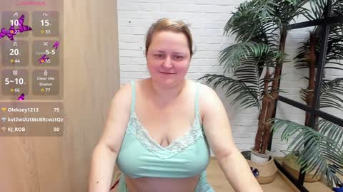 Snapshot of scarlettsoft chatting on 12-16-24, 08:31 Scarlett online show from 12-16-24, 08:31