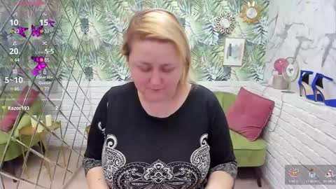 Snapshot of scarlettsoft chatting on 03-01-25, 12:12 Scarlett online show from 03-01-25, 12:12