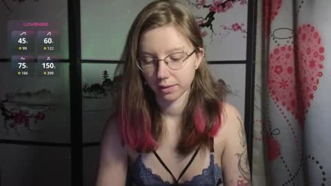 Scarlett online show from 10-17-25, 12:19