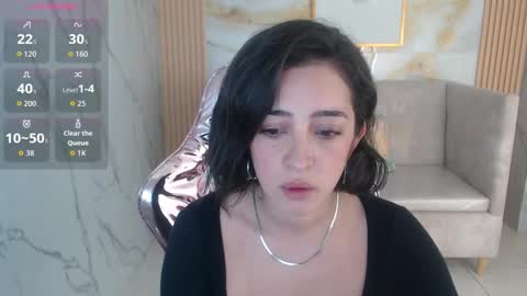 Snapshot of scarlettt_s chatting on 10-20-25, 02:17 Scarlett  online show from 10-20-25, 02:17