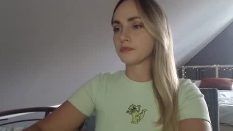 Snapshot of scarlettxblonde chatting on 07-03-26, 02:23 ScarlettxBlonde online show from 07-03-26, 02:23