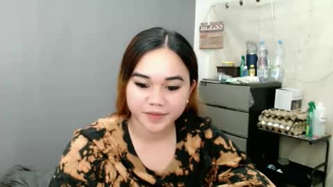 Snapshot of scarletvamp chatting on 05-23-26, 07:02 scarletvamp online show from 05-23-26, 07:02