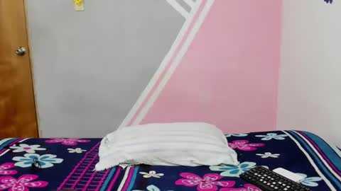 scarllet_lan online show from 02-09-25, 02:28