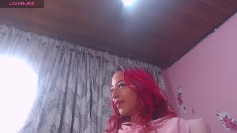 Scarllett online show from 01-30-25, 04:48