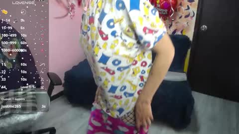 Scarllett online show from 02-26-25, 04:58