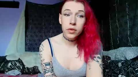 Sarah Bones online show from 02-17-26, 03:19