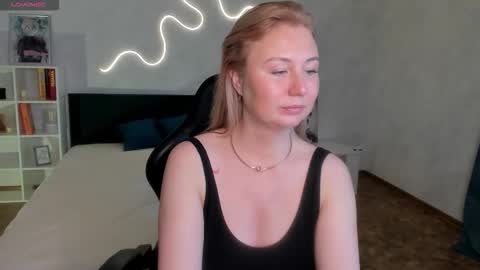 Samanta online show from 10-15-25, 01:50