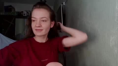 Snapshot of scented_elsa chatting on 02-06-26, 10:40 Elsa online show from 02-06-26, 10:40