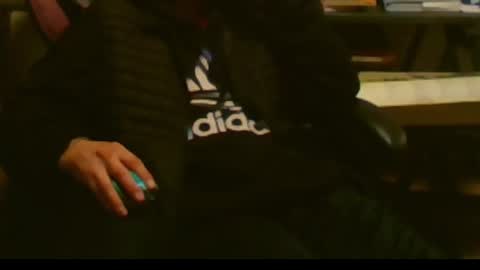 Snapshot of schnico chatting on 10-22-25, 06:40 schmidti online show from 10-22-25, 06:40