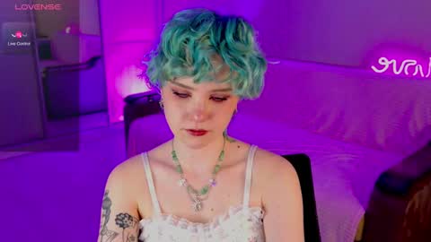 Snapshot of school_love chatting on 02-21-25, 01:22 Rina online show from 02-21-25, 01:22