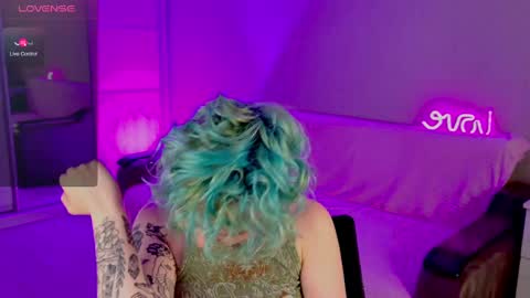 Snapshot of school_love chatting on 02-27-25, 01:07 Rina online show from 02-27-25, 01:07