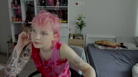 Rina online show from 12-17-25, 07:03