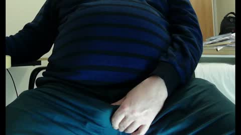 Snapshot of schwanz2023 chatting on 12-08-24, 11:19 Mick online show from 12-08-24, 11:19