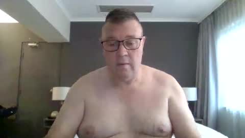 Scoobs online show from 05-18-26, 08:42