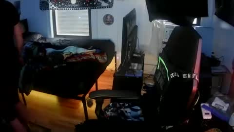 Snapshot of scoobysnaxxxxx chatting on 10-12-25, 12:26 scoobysnaxxxxx online show from 10-12-25, 12:26