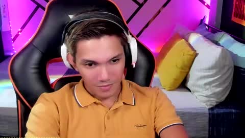 Snapshot of scorphoenix chatting on 12-12-24, 12:38 Not Angelo online show from 12-12-24, 12:38