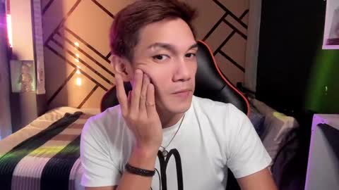 Snapshot of scorphoenix chatting on 12-28-24, 10:34 Not Angelo online show from 12-28-24, 10:34