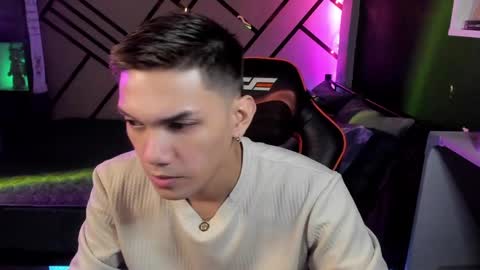 Snapshot of scorphoenix chatting on 01-03-25, 08:43 Not Angelo online show from 01-03-25, 08:43