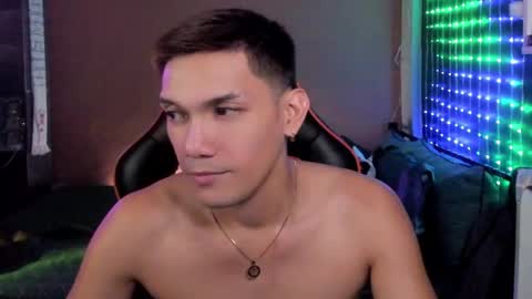 Snapshot of scorphoenix chatting on 01-09-25, 02:43 Not Angelo online show from 01-09-25, 02:43