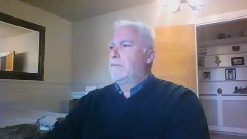 Snapshot of scoti55 chatting on 05-11-26, 01:39 scoti55 online show from 05-11-26, 01:39