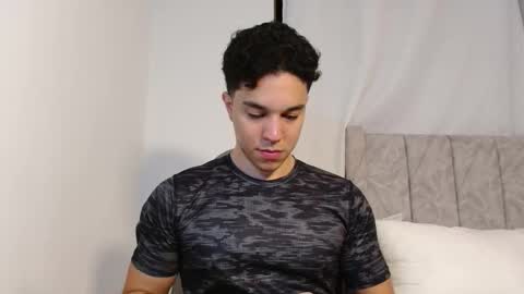 Snapshot of scott_brasher1 chatting on 10-29-25, 02:03 Twitter Scott brasher1 Instagram Camiloestuardo2 online show from 10-29-25, 02:03