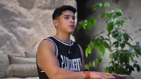 Andrew Flintt online show from 04-11-26, 03:22