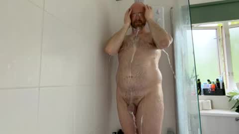 Snapshot of scottric chatting on 05-27-26, 08:33 SexyDaddy online show from 05-27-26, 08:33