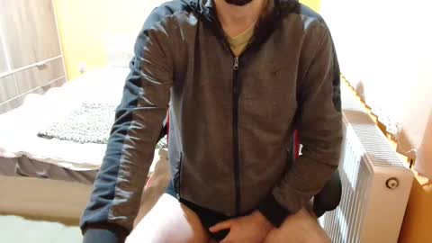 Snapshot of scotty_98 chatting on 01-11-25, 06:44 scotty_98 online show from 01-11-25, 06:44