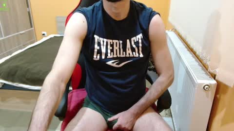 Snapshot of scotty_98 chatting on 02-12-25, 06:40 scotty_98 online show from 02-12-25, 06:40