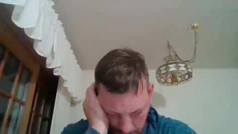 Snapshot of scottydoesntknow0 chatting on 12-19-24, 04:23 scottydoesntknow0 online show from 12-19-24, 04:23