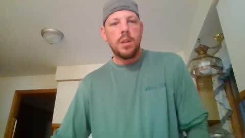 Snapshot of scottydoesntknow0 chatting on 12-20-24, 10:11 scottydoesntknow0 online show from 12-20-24, 10:11