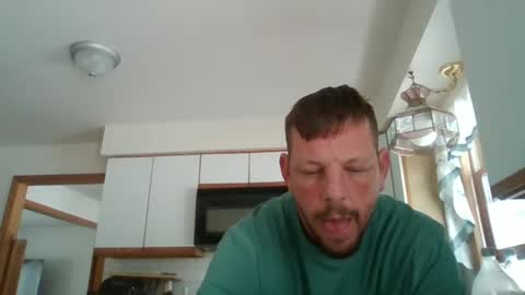 Snapshot of scottydoesntknow0 chatting on 12-21-24, 04:36 scottydoesntknow0 online show from 12-21-24, 04:36