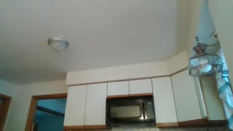 Snapshot of scottydoesntknow0 chatting on 12-25-24, 09:22 scottydoesntknow0 online show from 12-25-24, 09:22