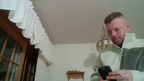 Snapshot of scottydoesntknow0 chatting on 01-09-25, 03:58 scottydoesntknow0 online show from 01-09-25, 03:58